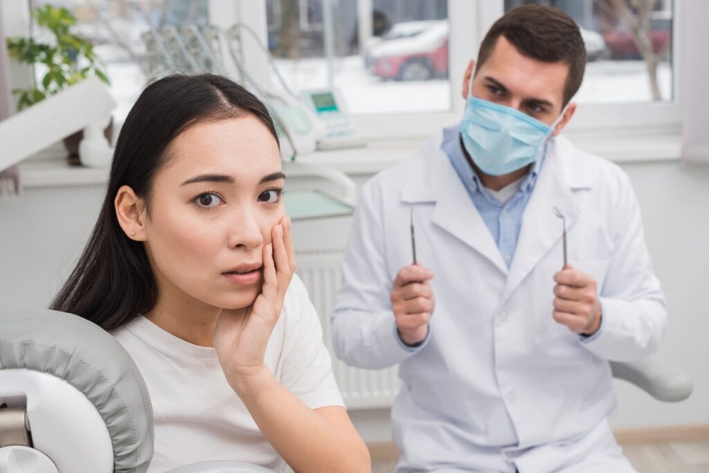 What Is Considered a Dental Emergency? 9 Signs You Should See a Dentist Right Away